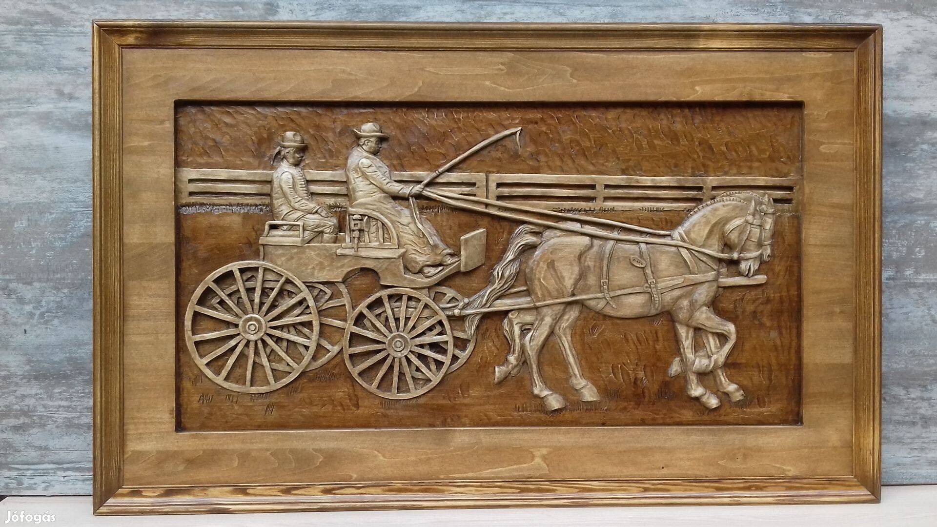 Lovaskép falikép ajándéktárgyak lovastermékek lovaglás