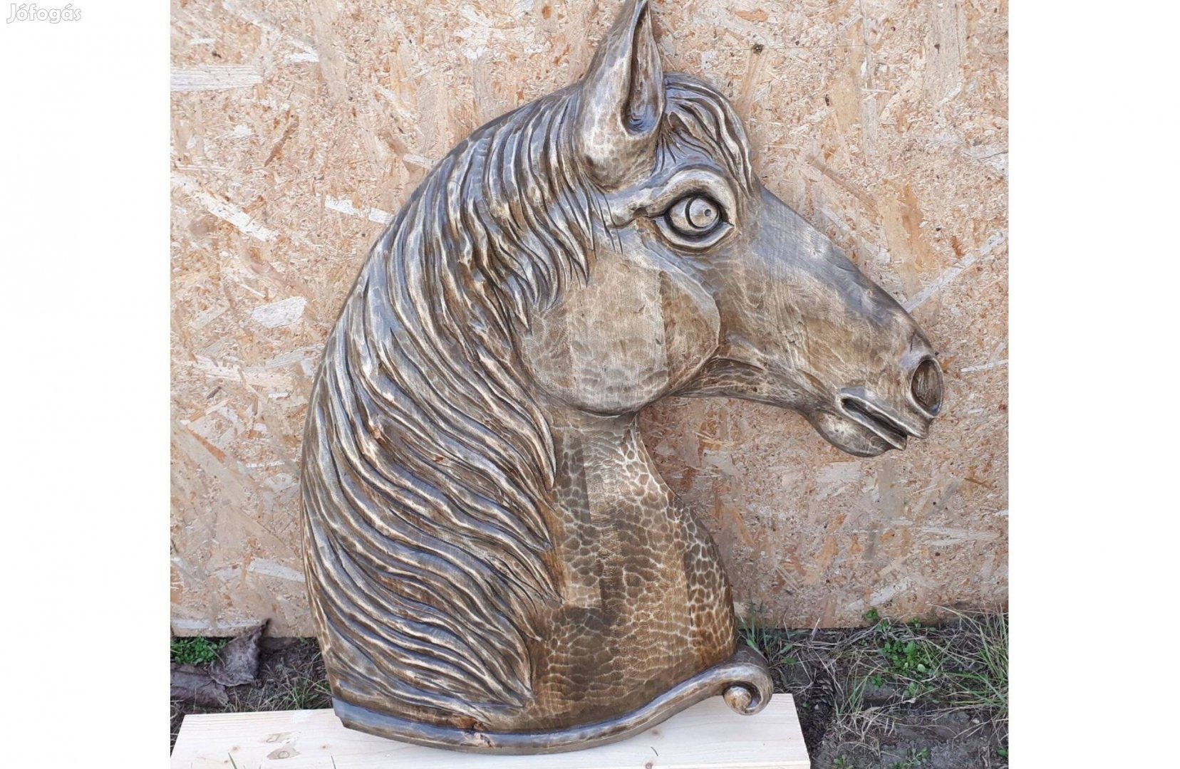 Lovaskép falikép lószobor ajándéktárgyak lovastermékek
