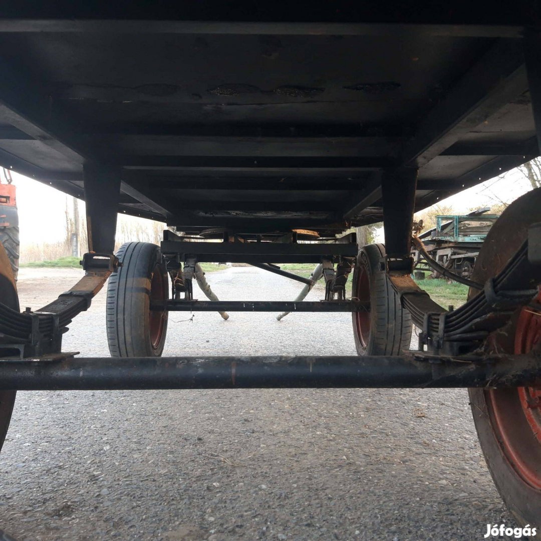 Lovaskocsi Póniszekér