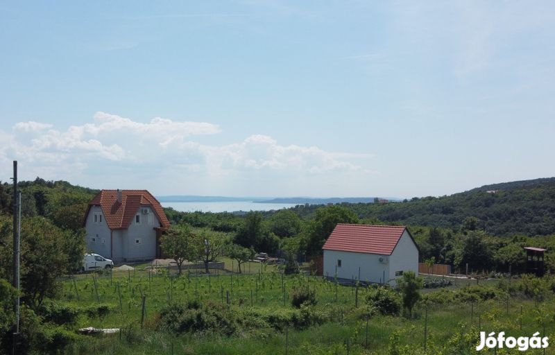 Lovason panorámás, beépíthető külterület eladó