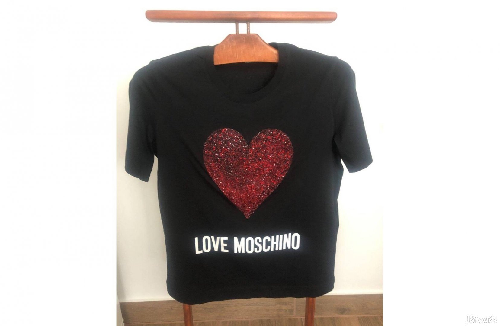 Love Moschino csillogó szives póló