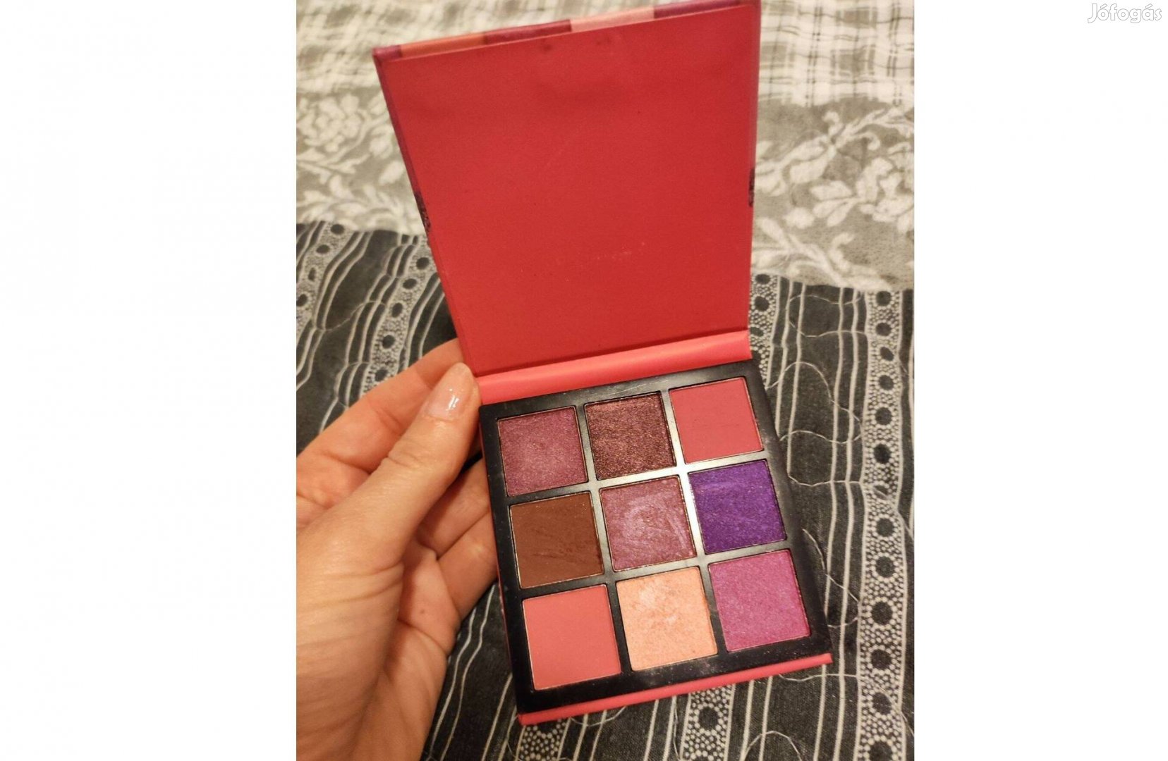 Lovely rózsaszín sminkpaletta