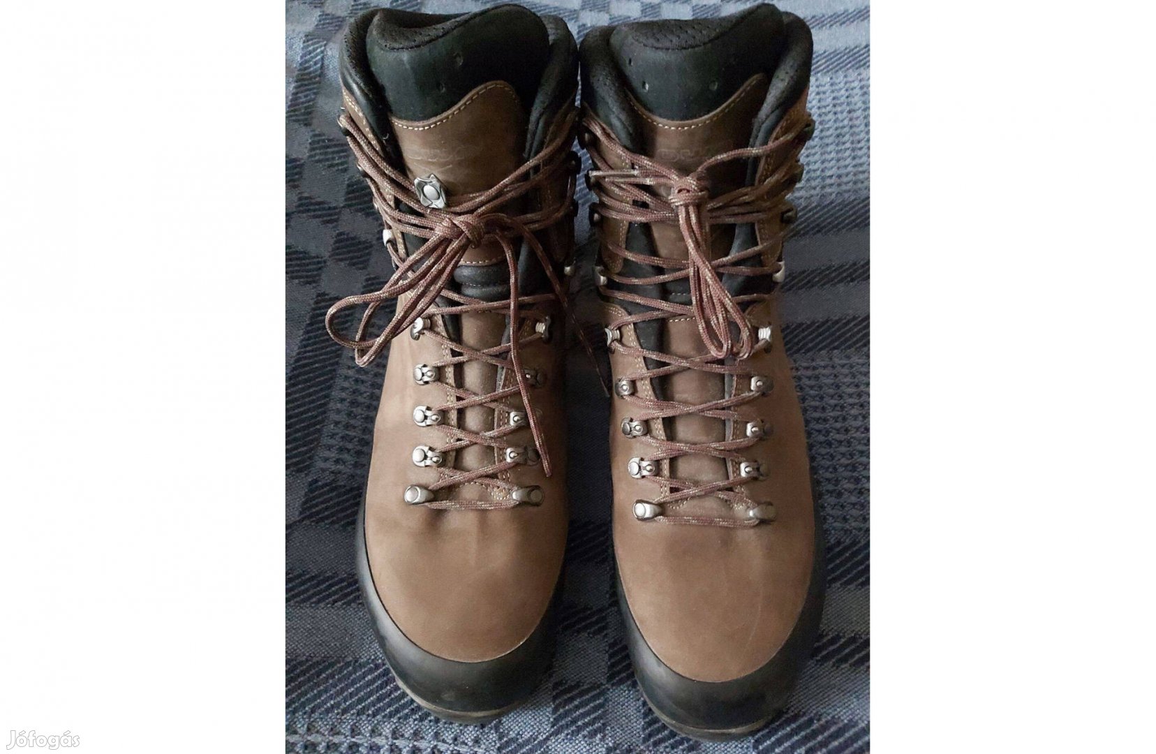 Lowa-Vibram bakancs 48,5 méretű jó állapotban eladó