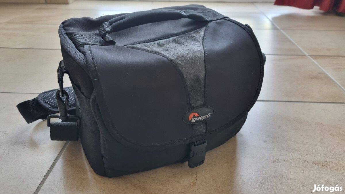 Lowepro Rezo 180 AW fotós oldaltáska eladó