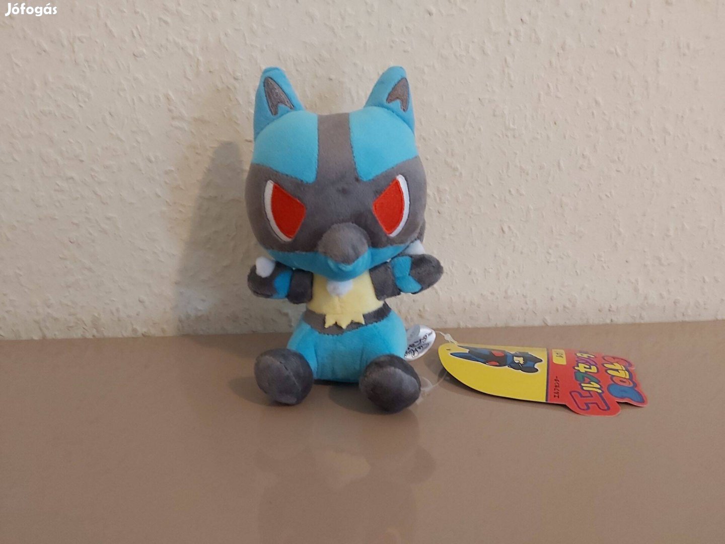 Lucario pokémon plüss 17 cm Új Készleten számlával