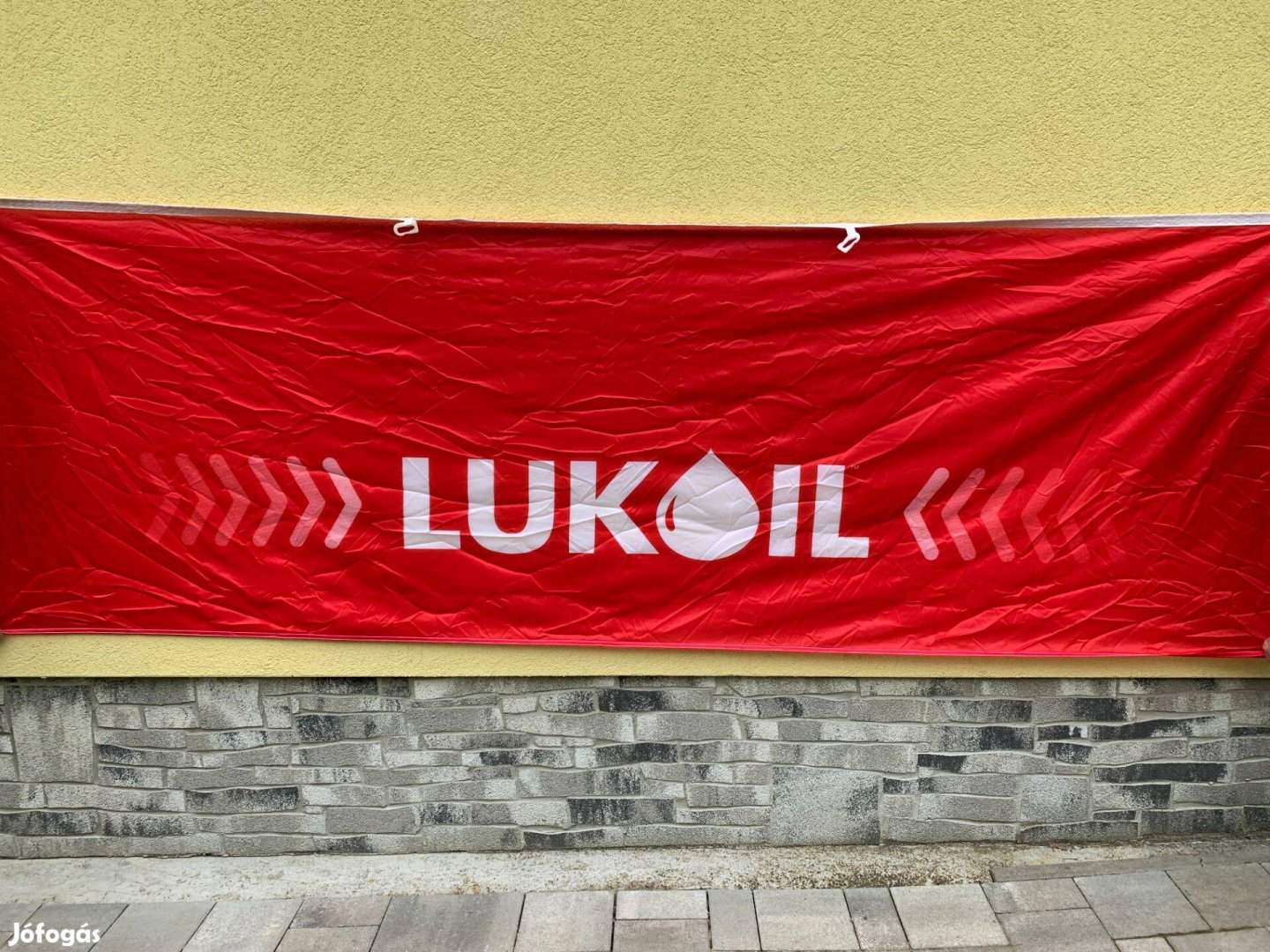 Lukoil zászló (dekoráció/garázs/műhely)