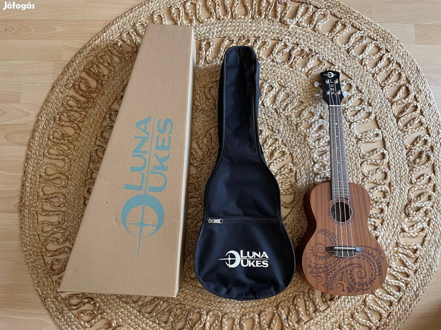 Luna Tattoo Concert ukulele