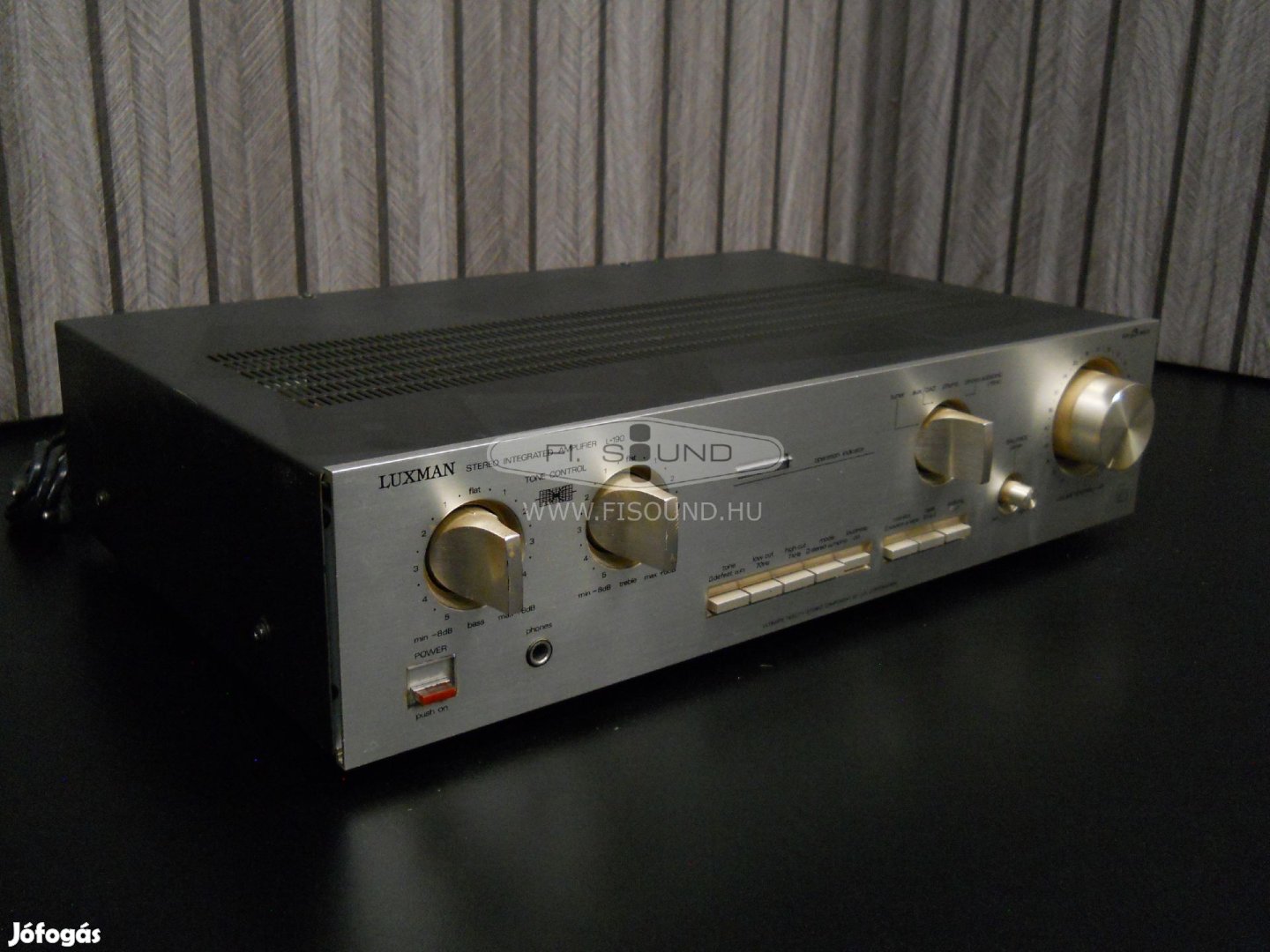 Luxman L-190 ,2x60W,4-16ohm,4 hangfalas sztereo erősítő