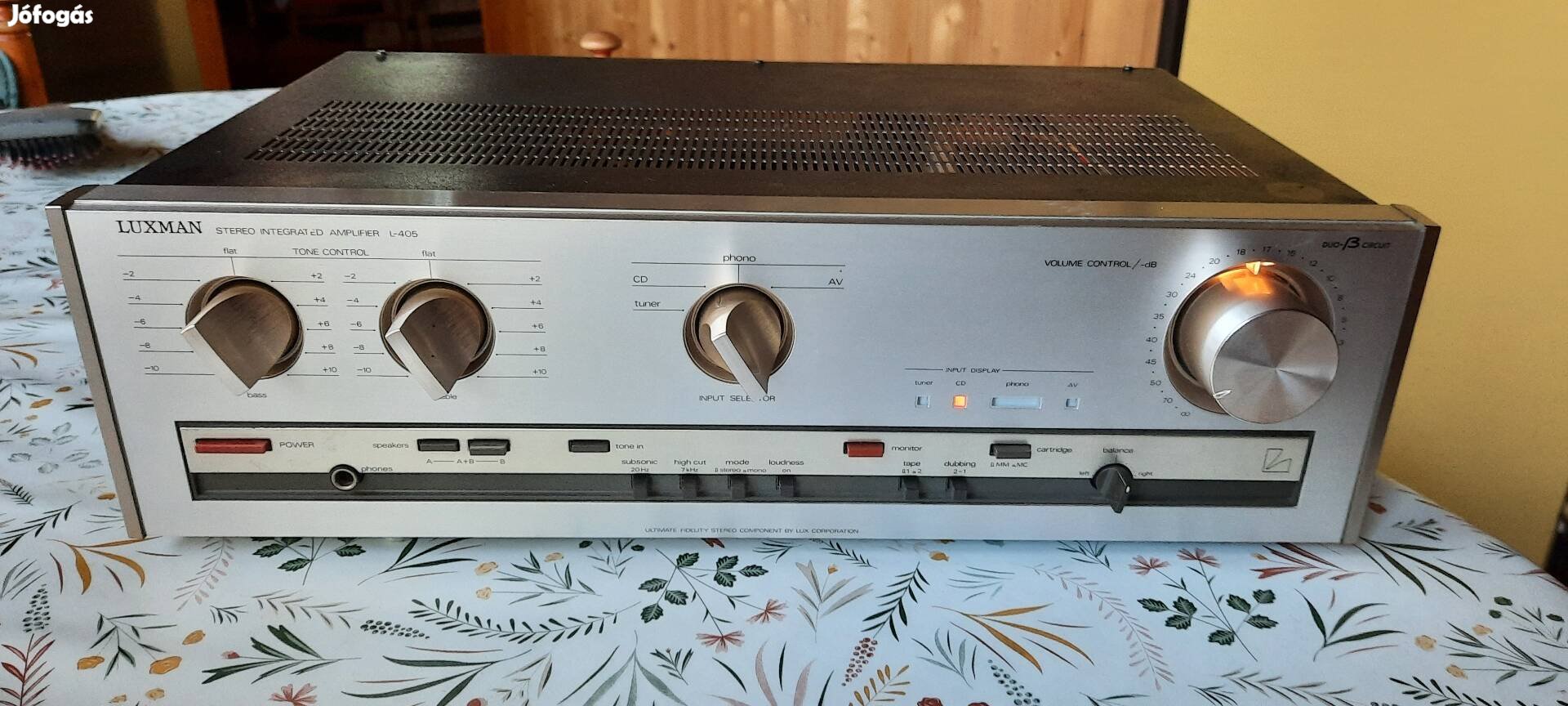 Luxman L-405 erősítő