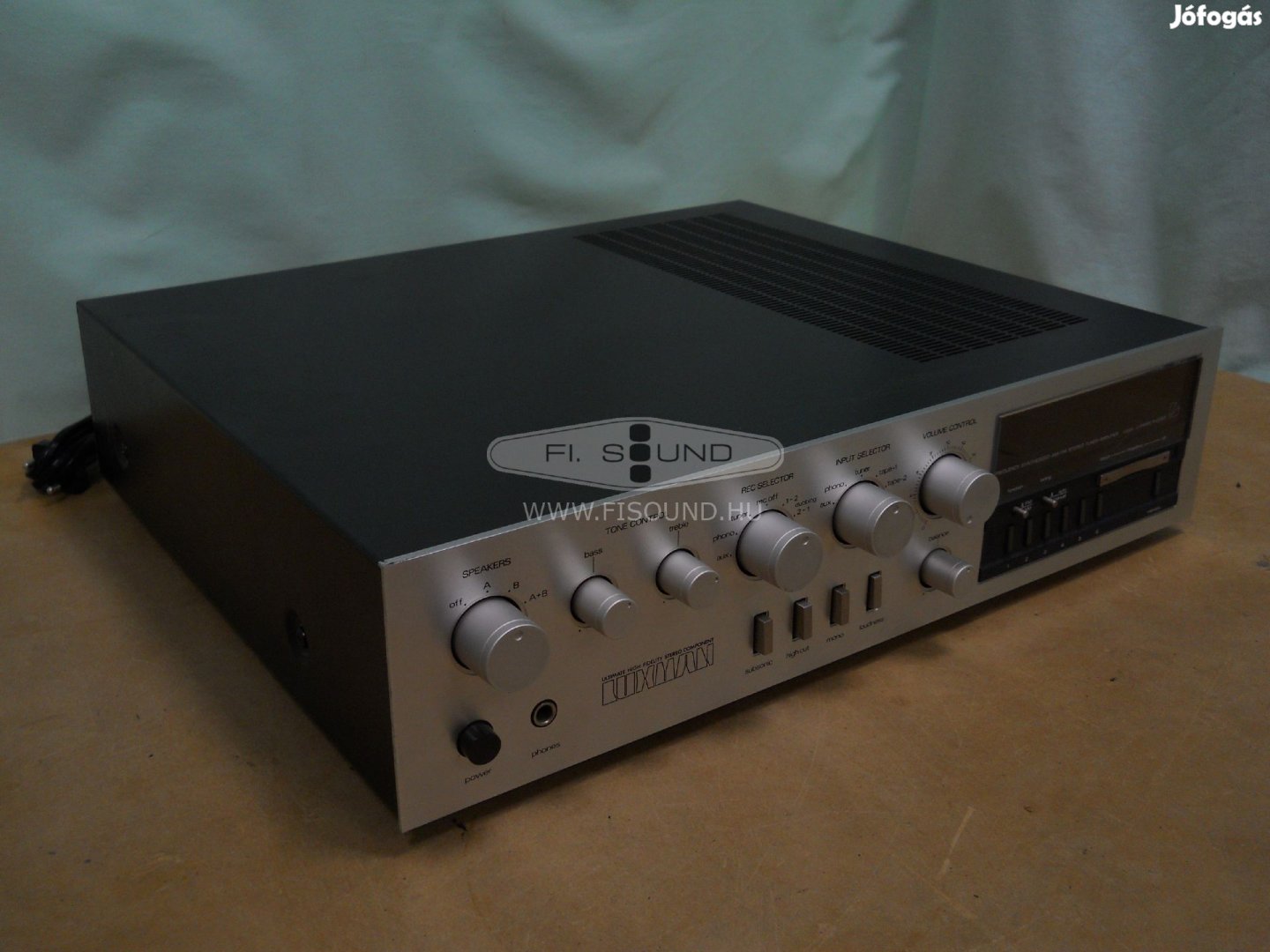 Luxman R-2050 ,2x90W,4-16 ohm,4 hangfalas rádiós sztereo erősítő