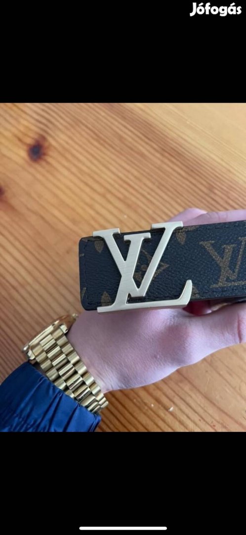 Lv öv louis vuitton' felirat belt