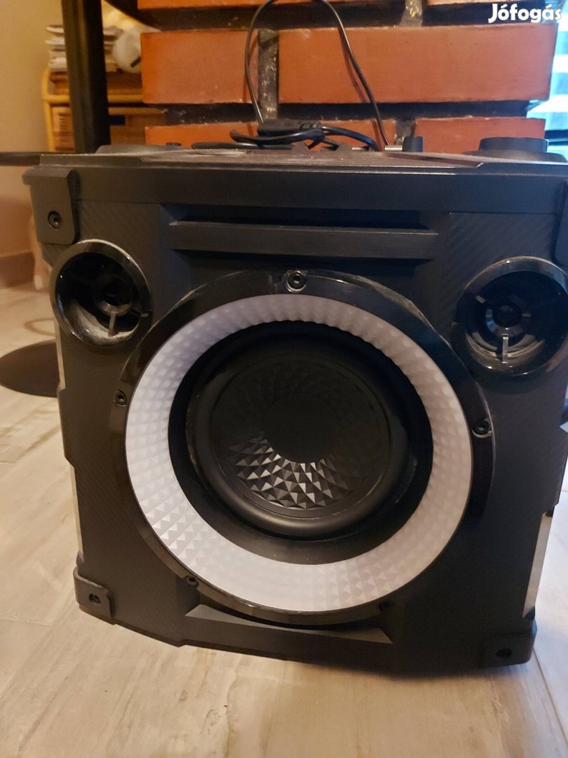 MAC Bluetooth hangfal jó állapotú szobában használt