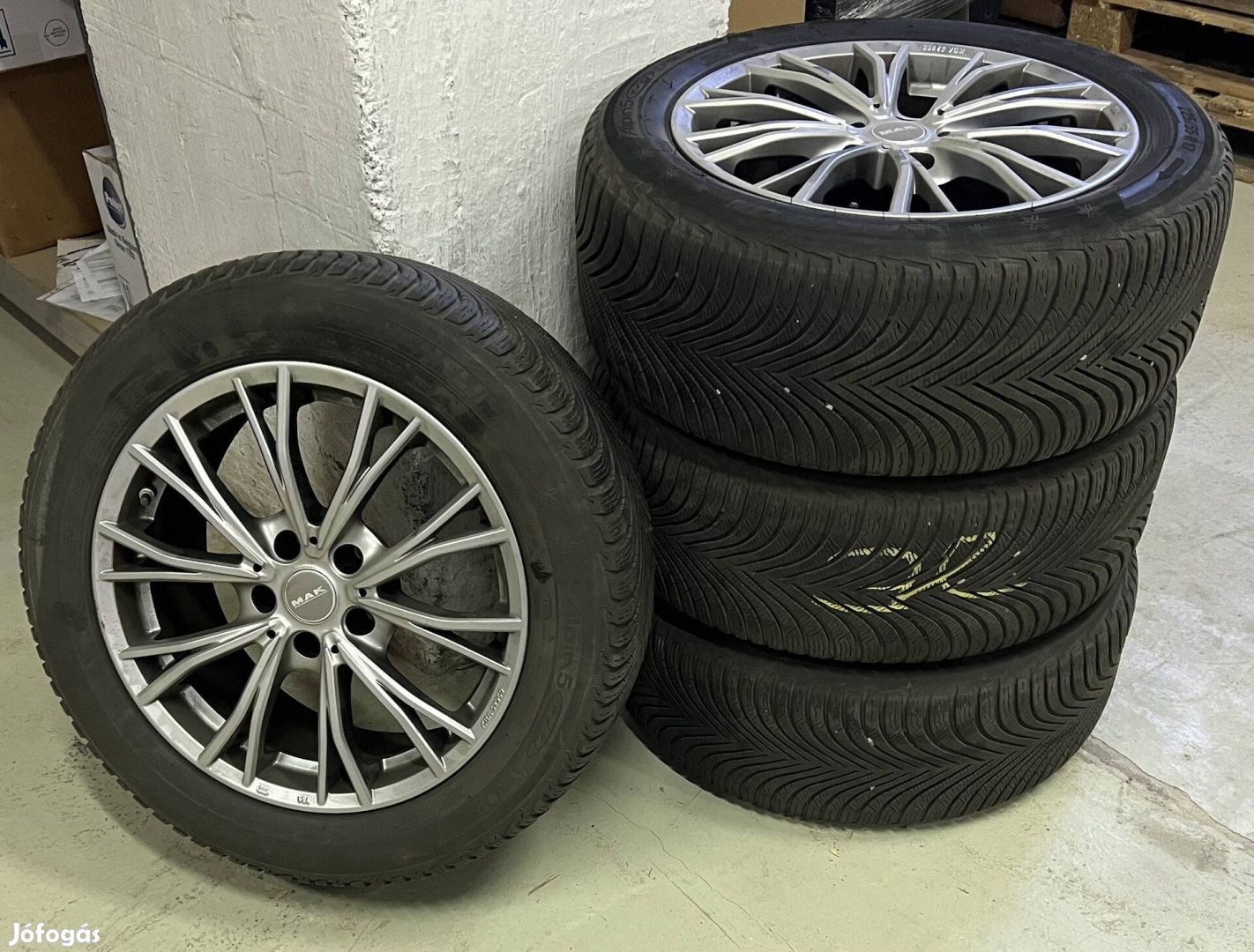 MAK Fabrik Gunmetal felni 4db , 4 db téli gumival