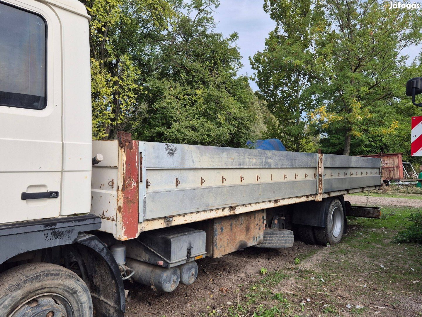 MAN 12.232 típusú tehergépjármű plató eladó