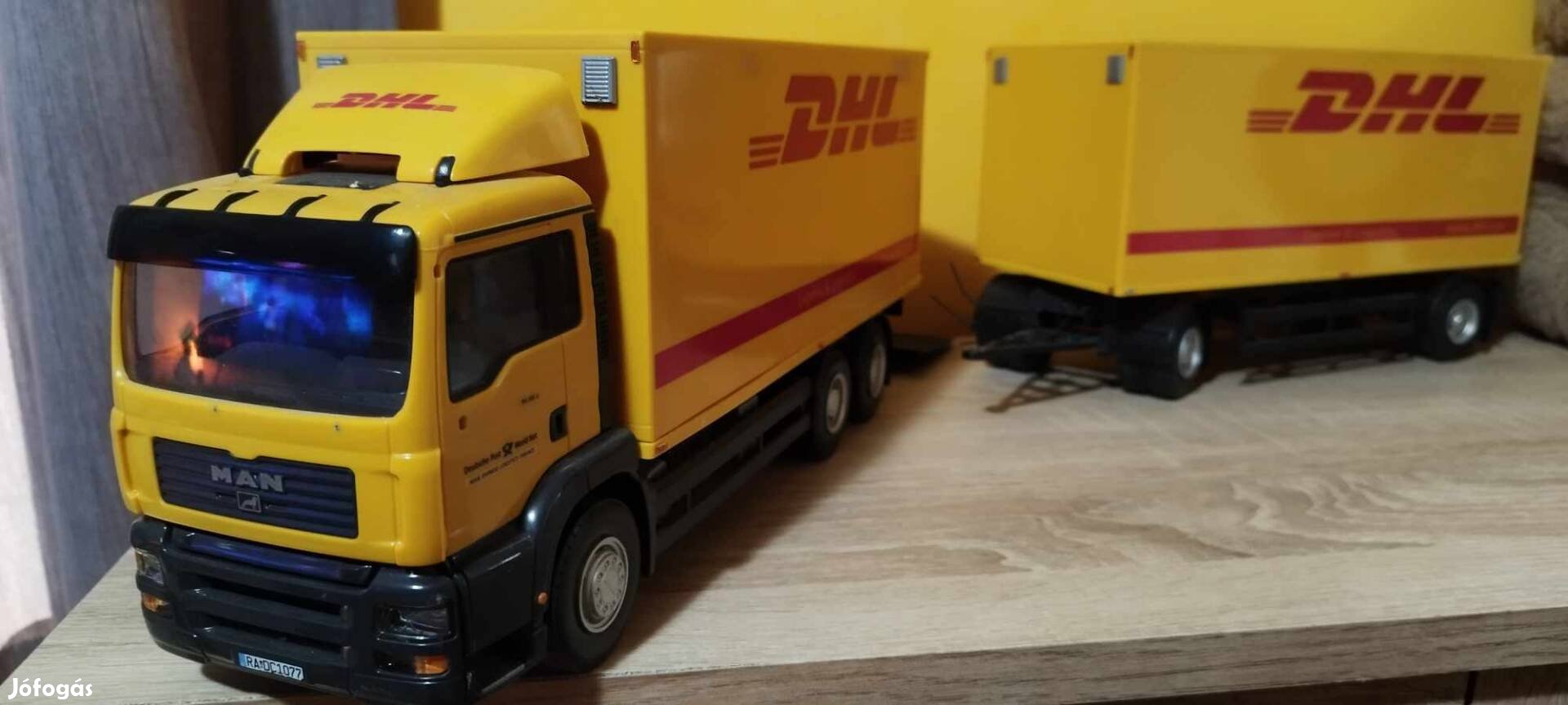 MAN DHL kamion 1/25