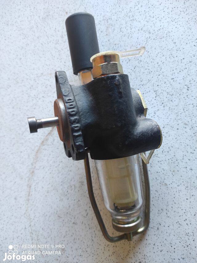 MAN F2000 Tápszivattyú