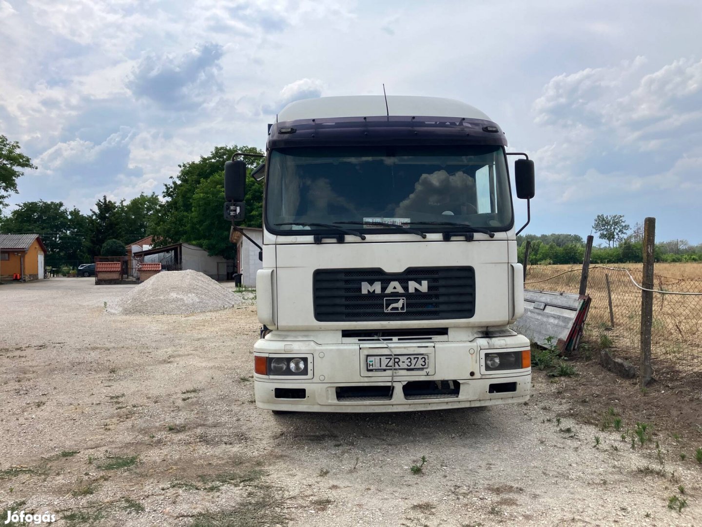 MAN F2000 alkatrésznek