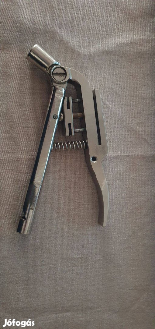 MÁV-kalauz 3az1-ben szerszám