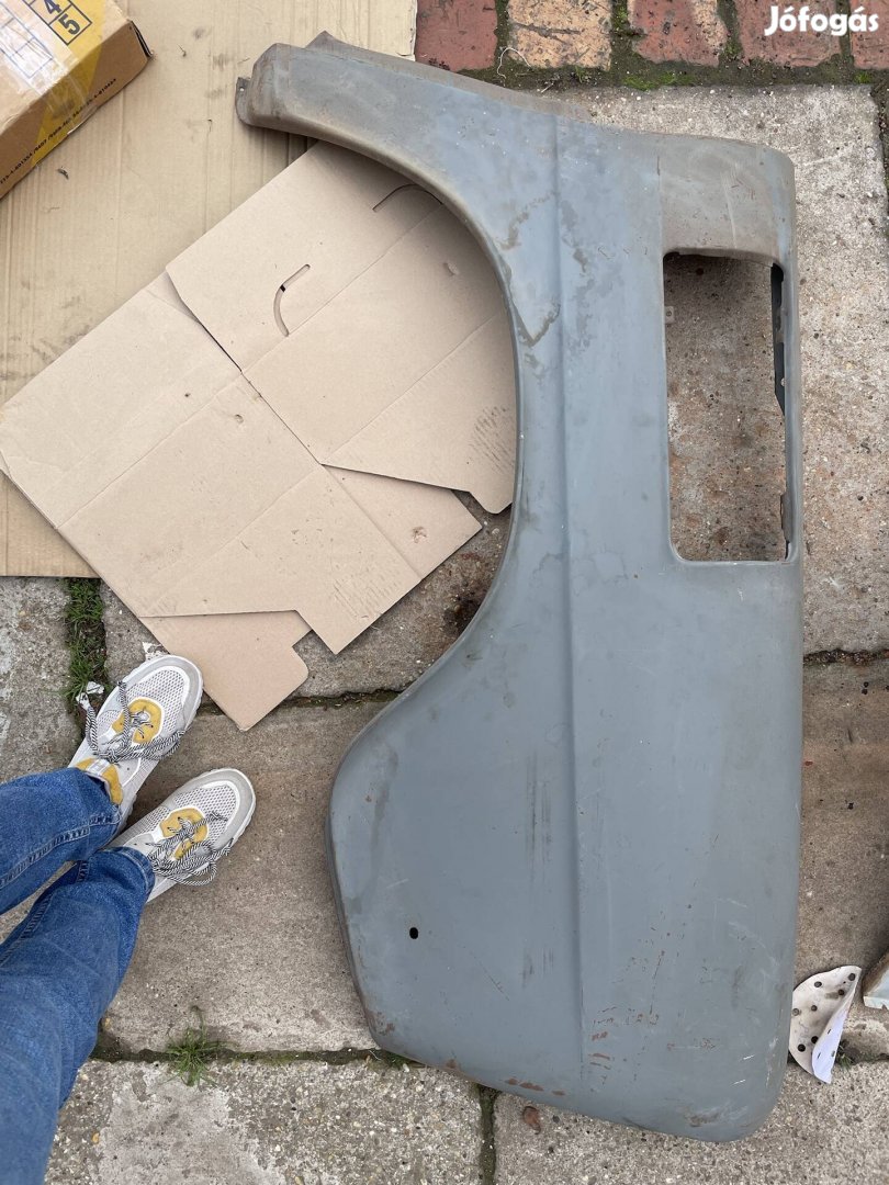 MB1000 Skoda bal oldali hátsó sárvédő