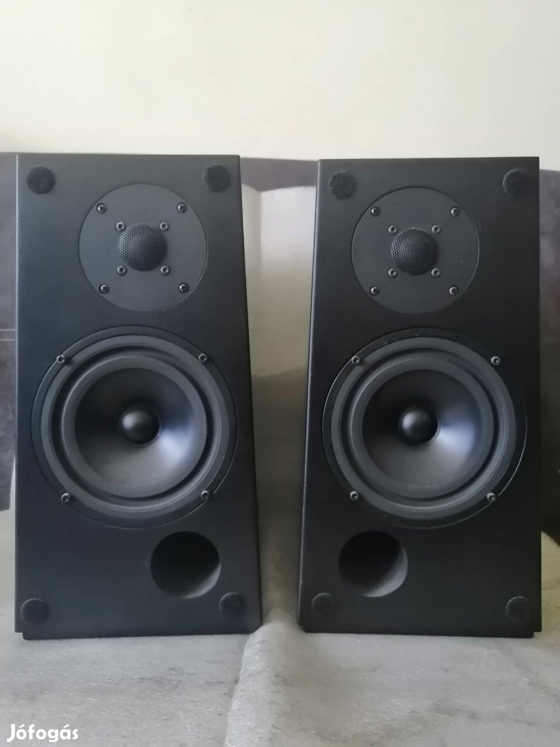 MBL 323 high end hangfalpár