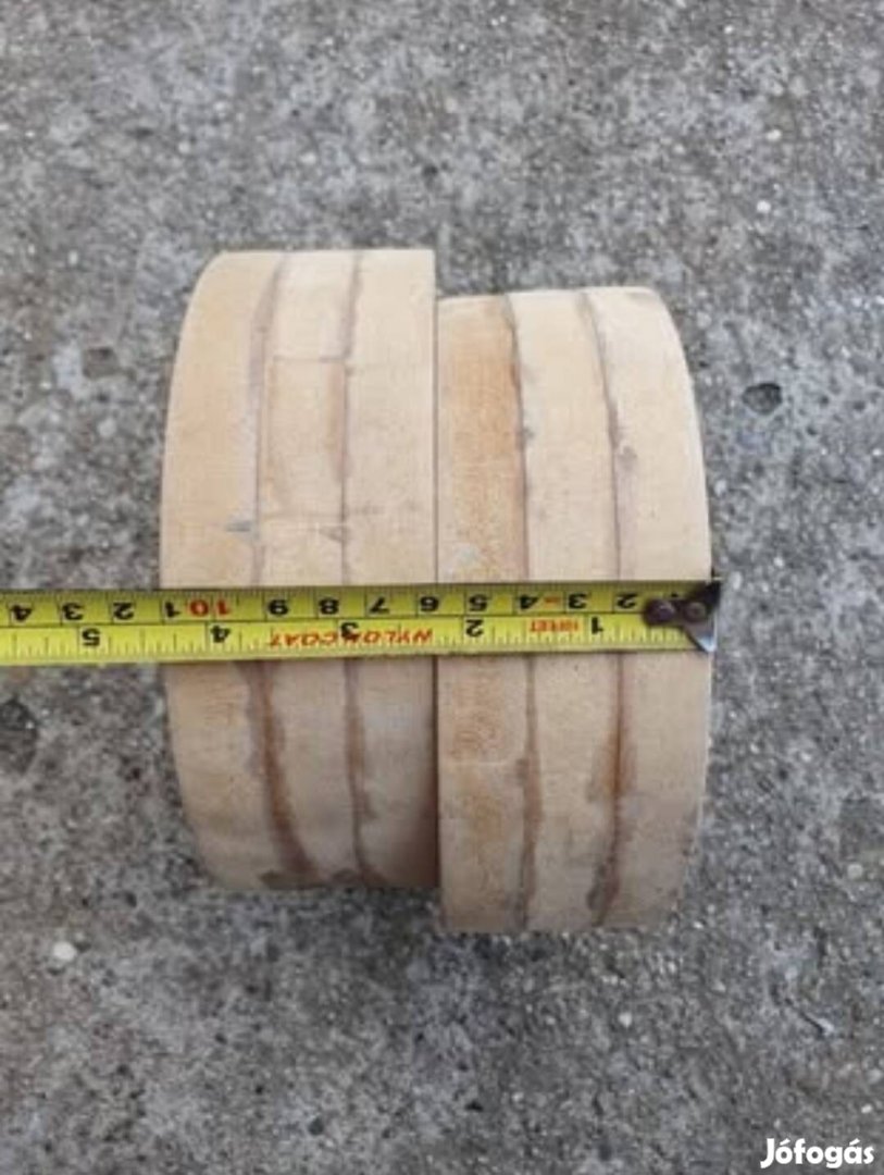 MDF hangszóró kiemelő 16cm-s hangszóróhoz 55mm magas (pár)