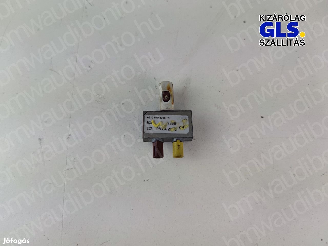 MERCEDES-BENZ E-CLASS (W212) Antenna erősítő (A2128704089)