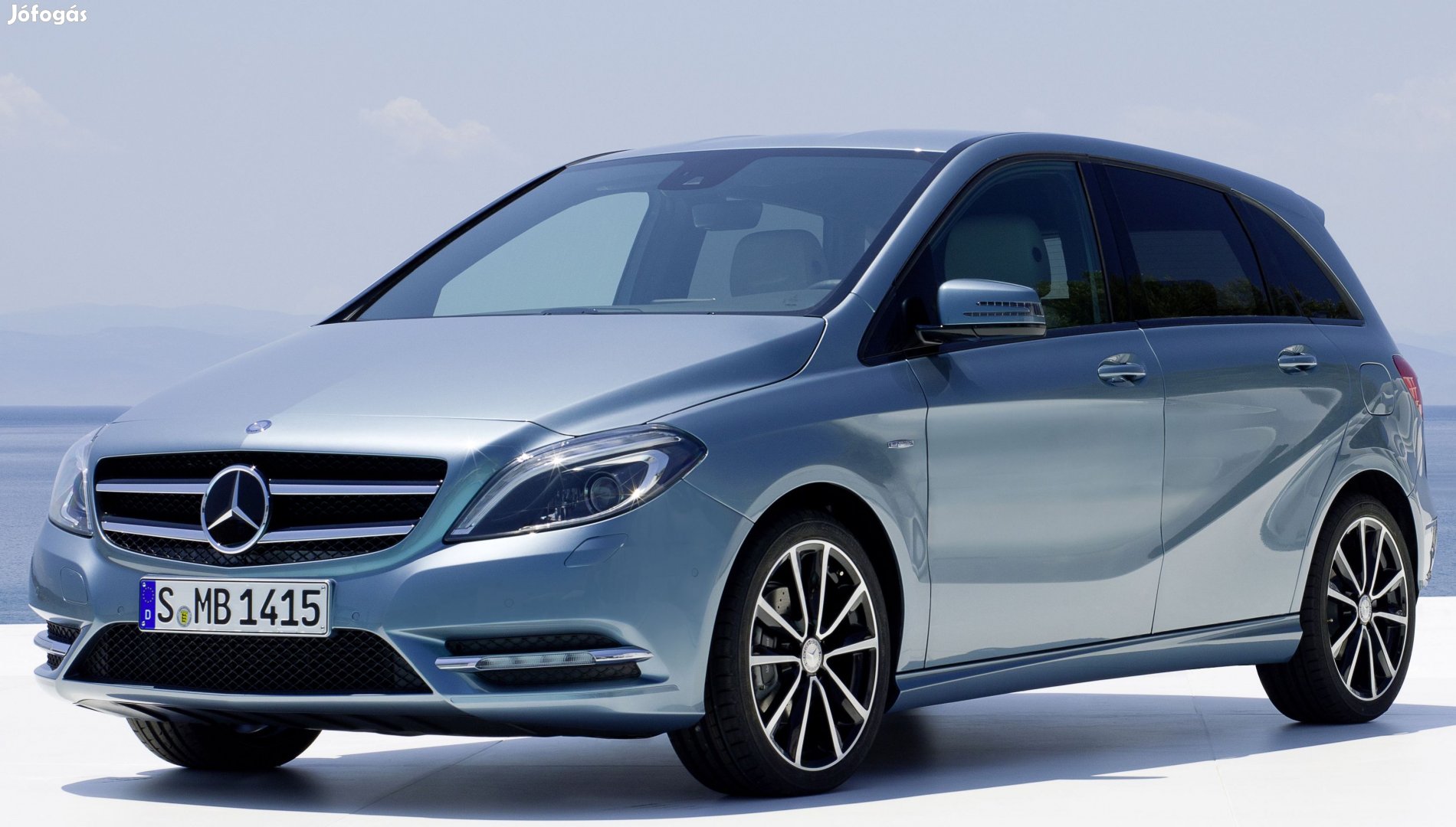 MERCEDES B W246 180 CDI BAL K,MANUAL eladó