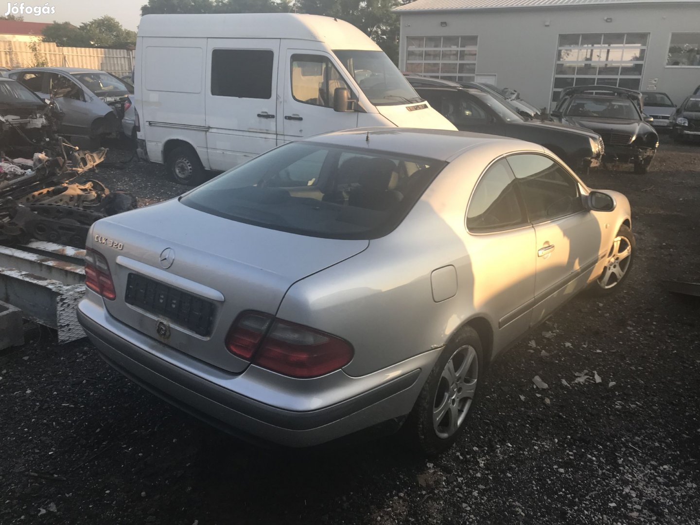 MERCEDES CLK W208 320 BENZIN BAL K, AUTO eladó