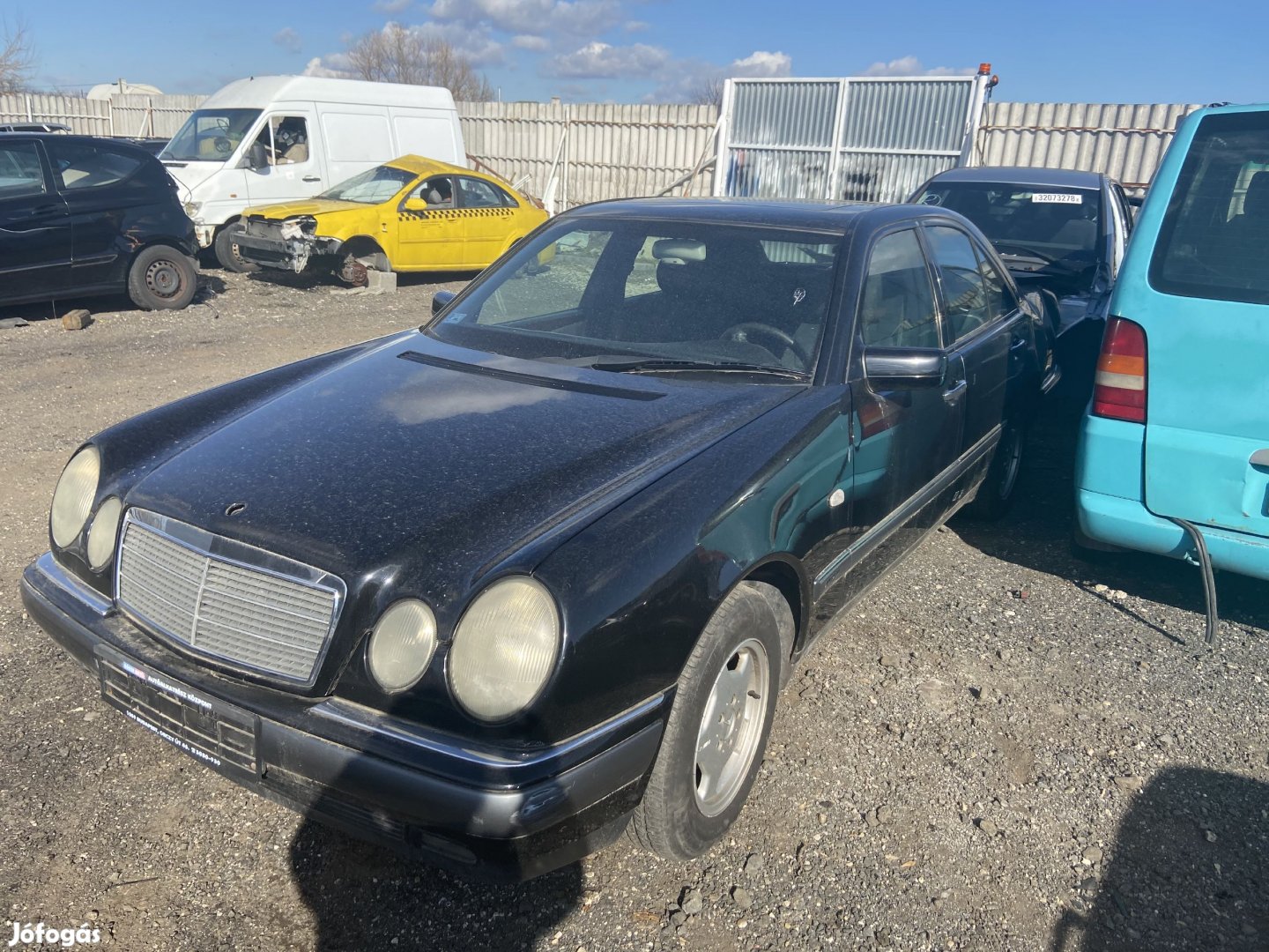 MERCEDES E W210 220 D BAL K, MANUAL eladó