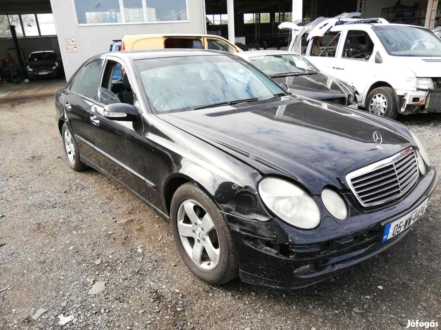 MERCEDES E W211 200 KOMPRESSOR JOBB K, A eladó