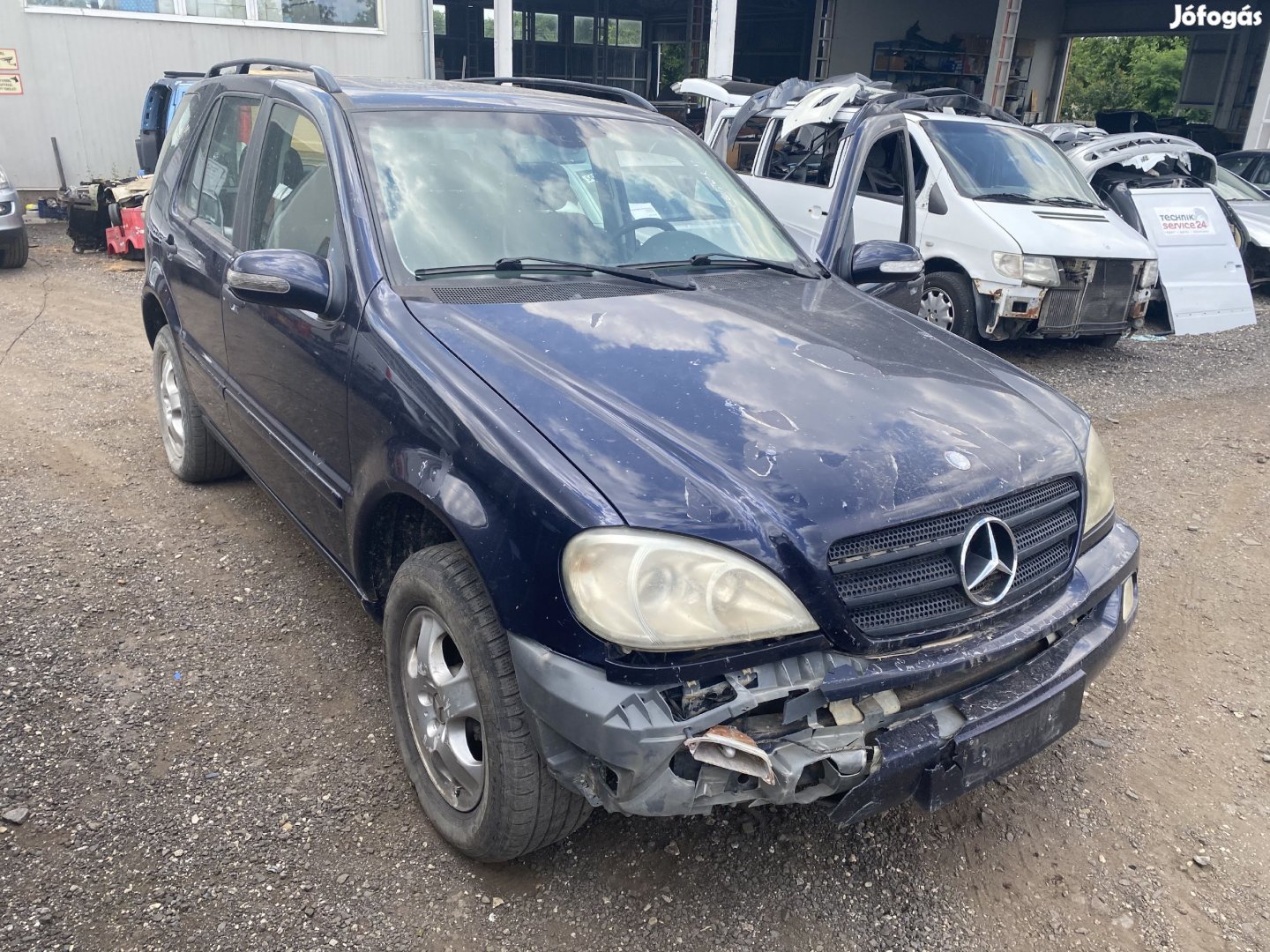 MERCEDES ML W163 270 CDI BAL K, MANUAL eladó