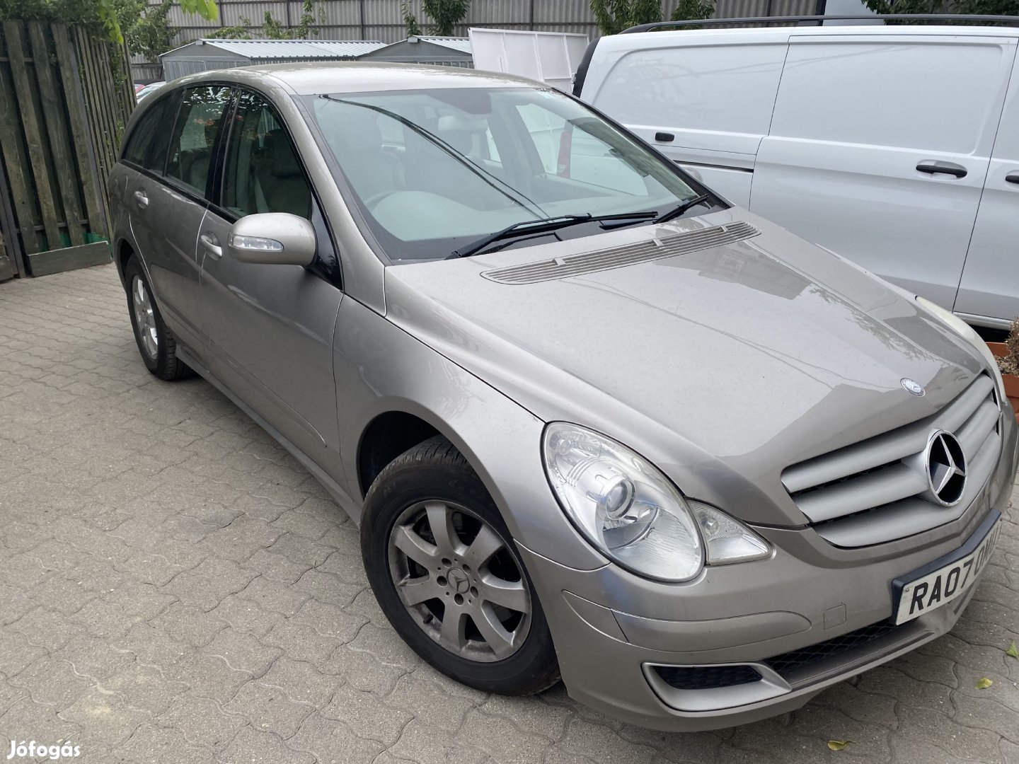 MERCEDES R W251 320 CDI JOBB K, AUTOM eladó