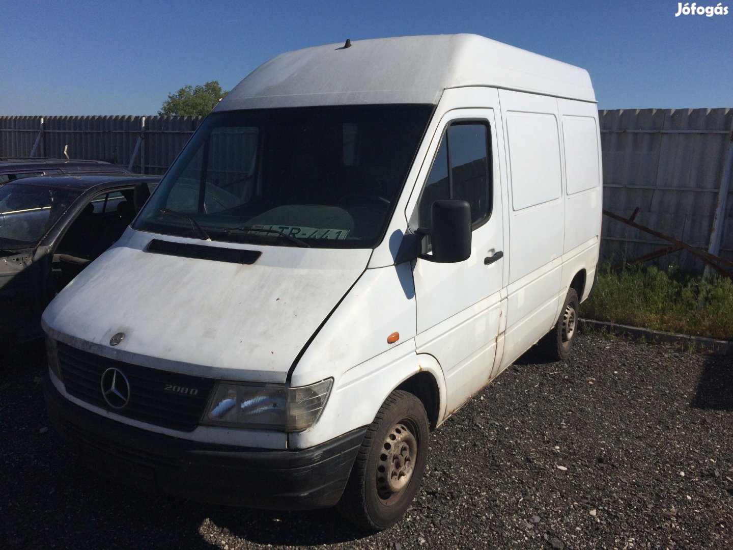 MERCEDES SPRINTER W901 208D BAL K,MANUAL eladó