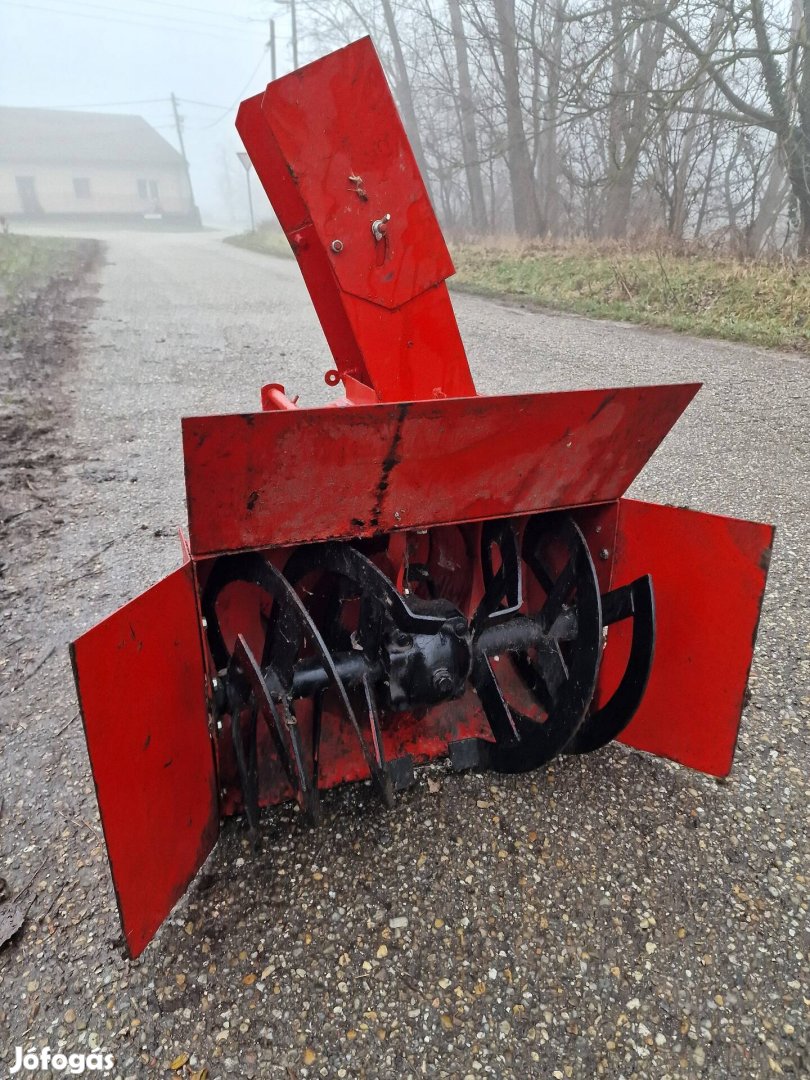 MF 70 eredeti cseh gyári masszív újszerű hómaró adapter