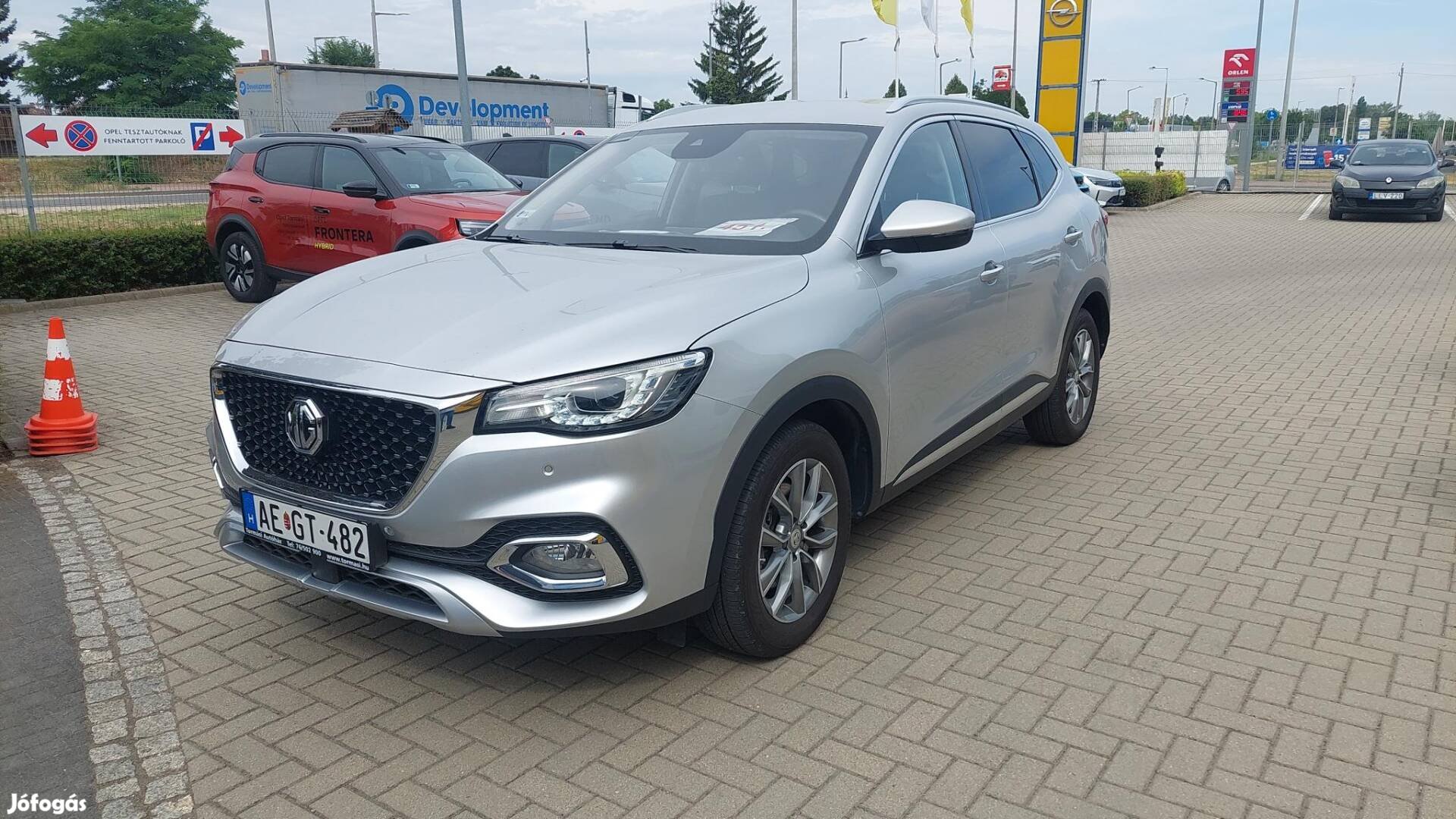 MG HS 1.5 T-GDI Comfort Vezetett szervizkönyves...