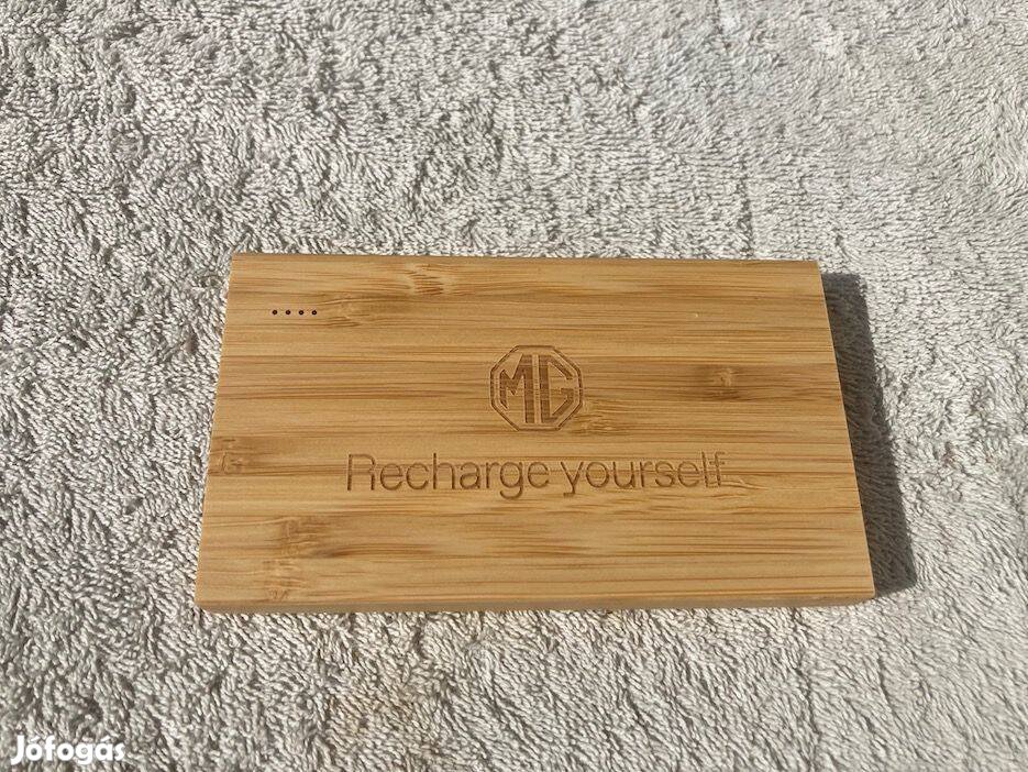 MG Motor fa mobiltelefon töltő - powerbank
