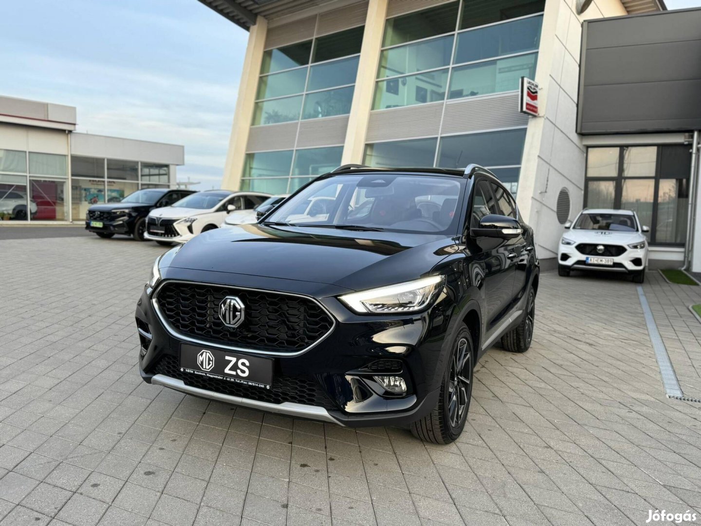 MG ZS 1.5 GDI Luxury Ajándék téligumi szettel