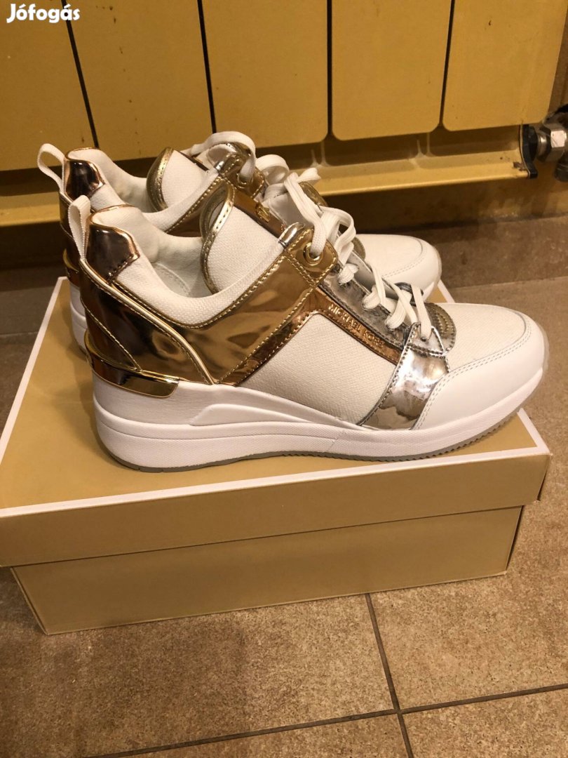 MK női sneaker