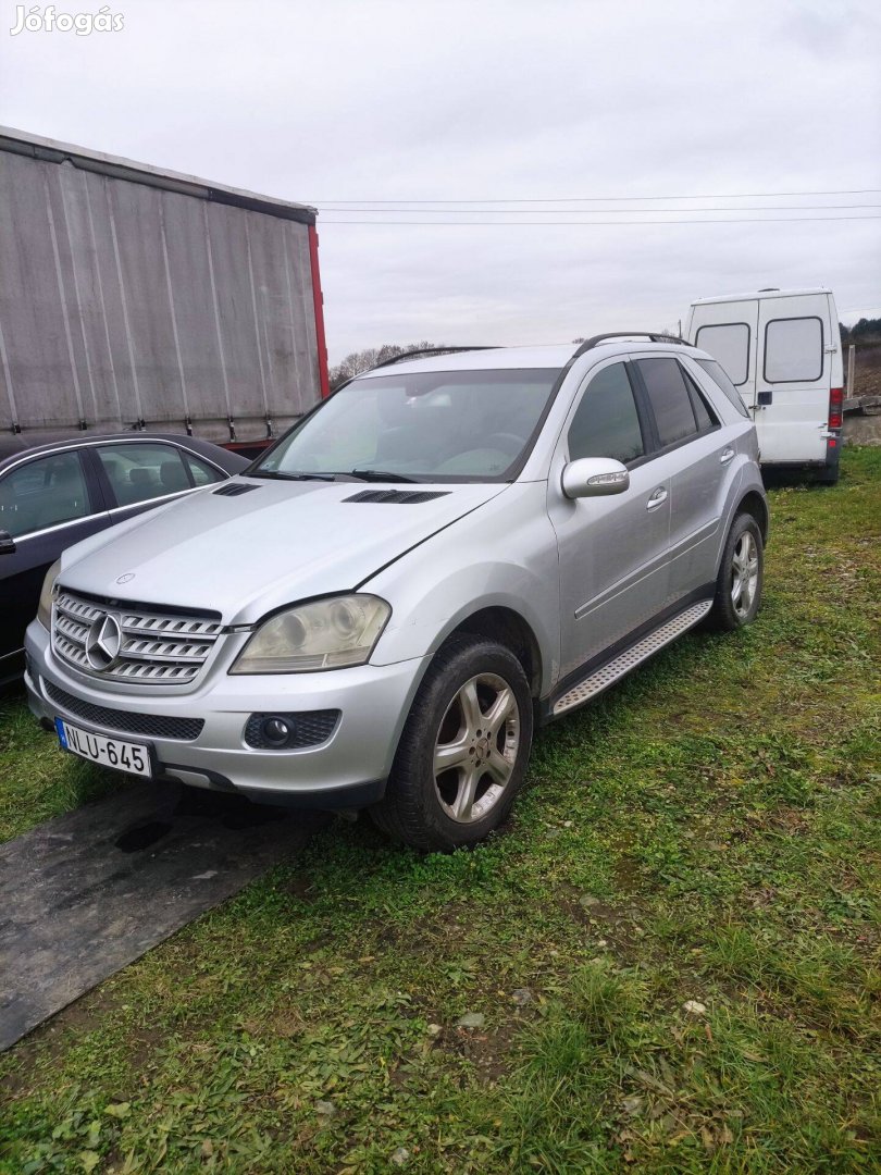 ML 320 Mercedes eladó, cserélhető