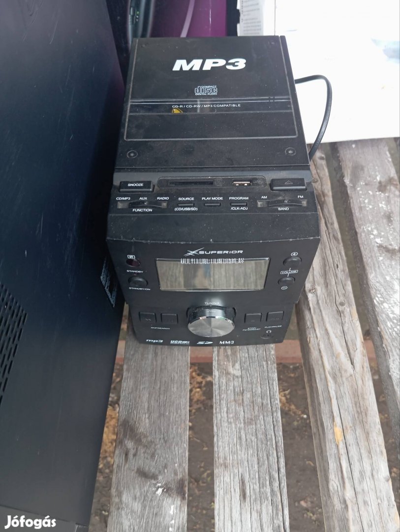 MP3 magnó rádió Cd  center futárral 