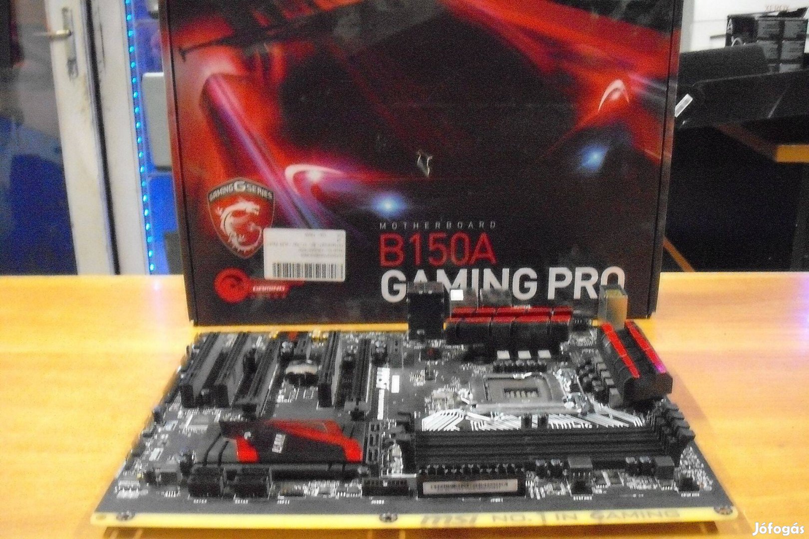 MSI B150 Gaming Pro alaplap dobozában garanciával