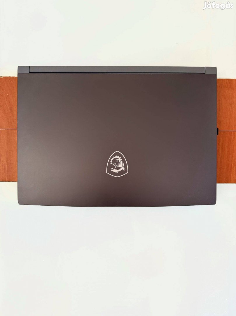 MSI Thin 15 B12VE Gamer Laptop