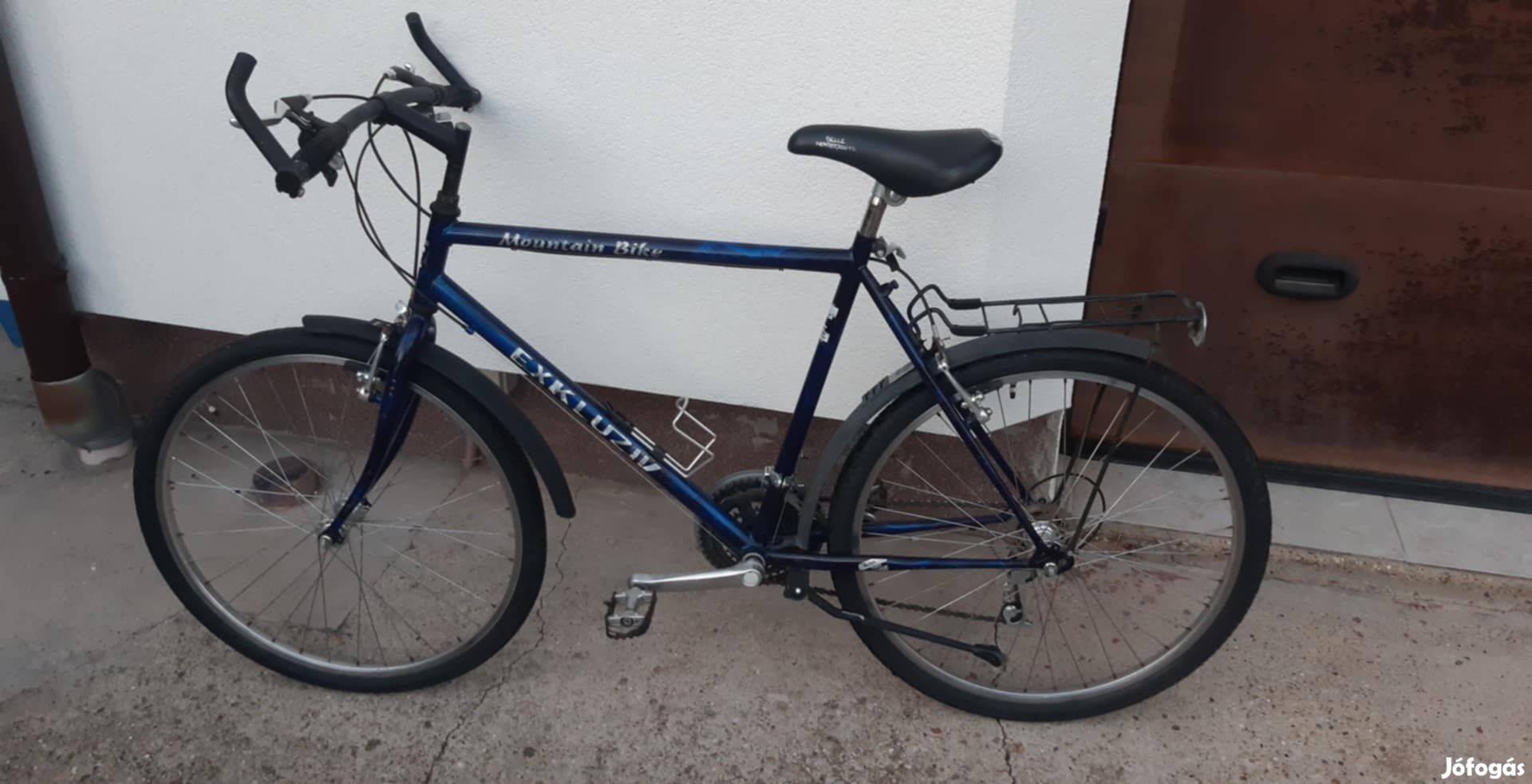 MTB férfi kerékpár 26 méret jól felszerelt 21 sebességes