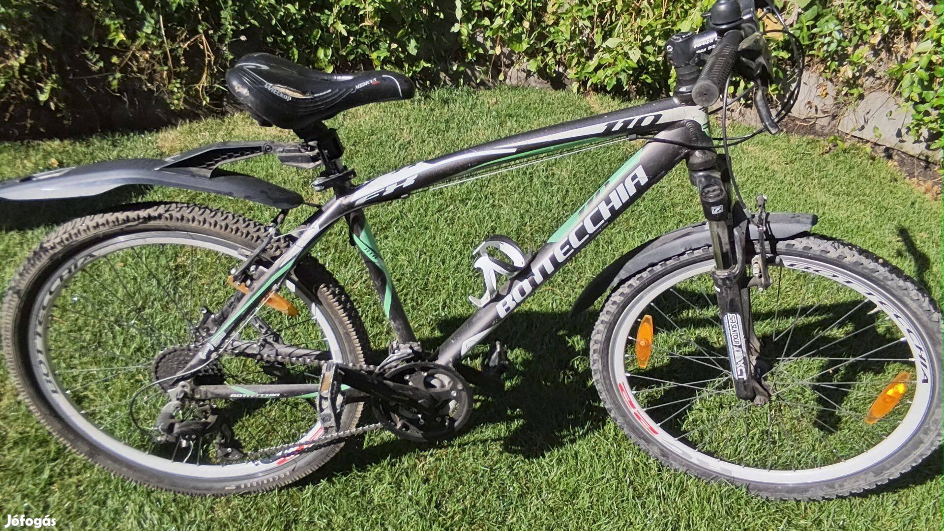 MTB kerékpár 26' első teleszkóppal