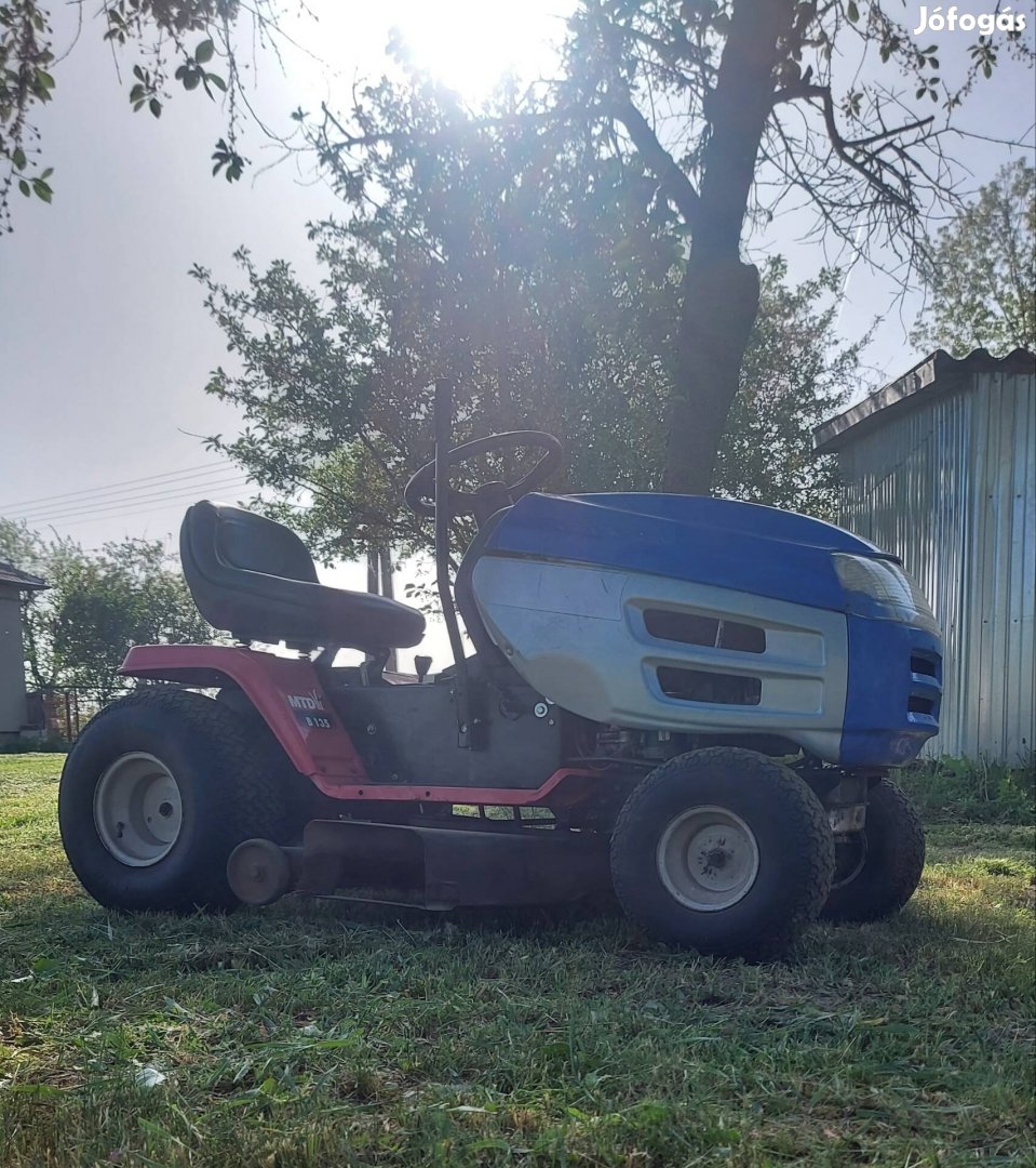 MTD Fűnyiró traktor