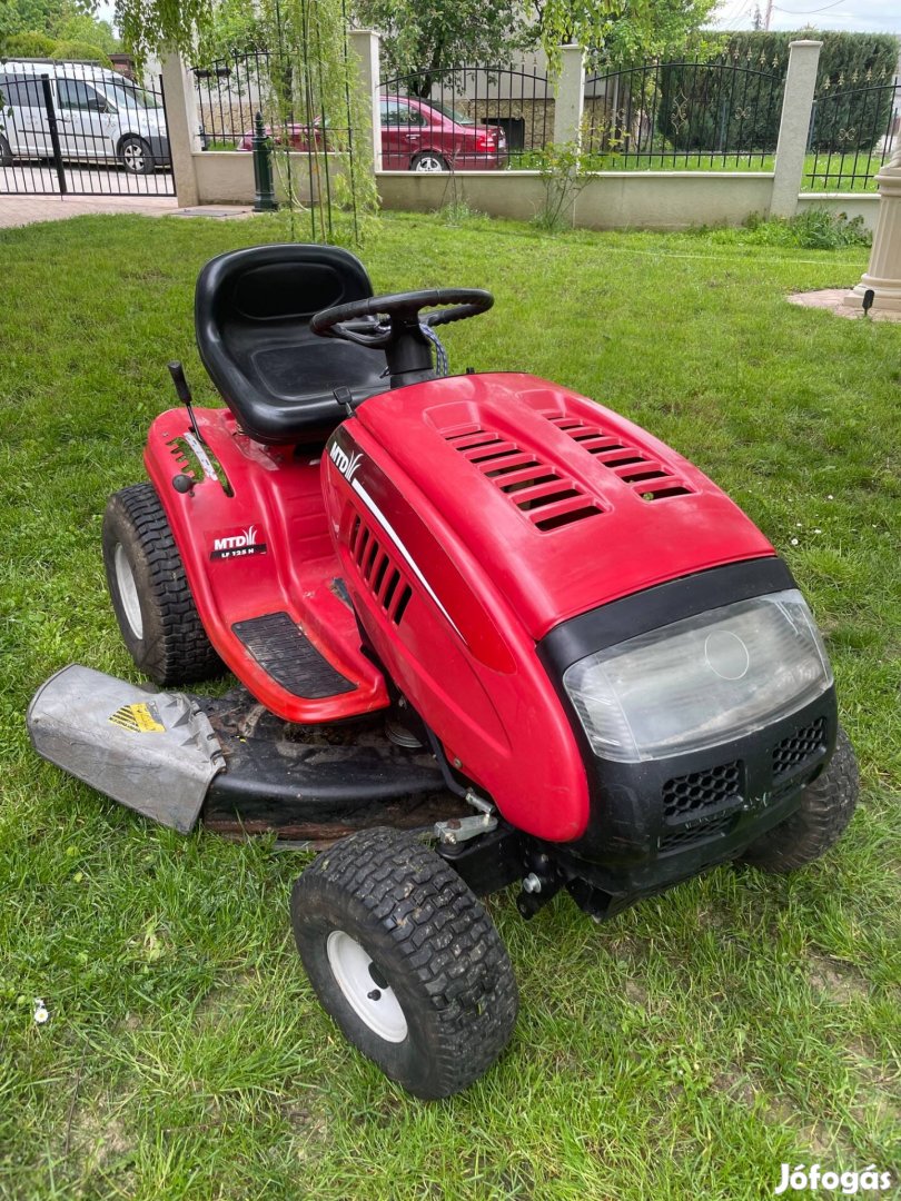 MTD LF 125 H fűnyíró traktor