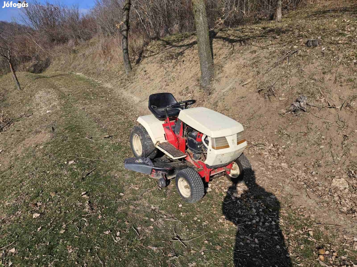 MTD Yardman fűnyírótraktor - késes fűnyíró traktor