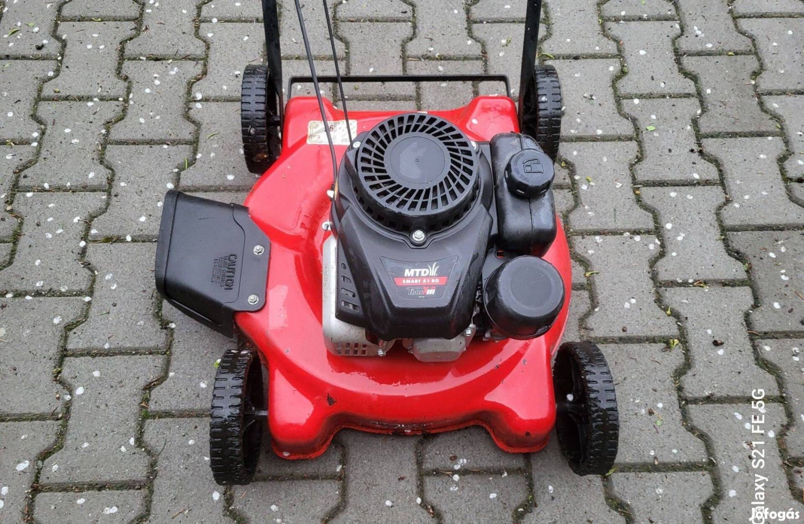 MTD Thorx motoros - oldalkidobós fűnyíró