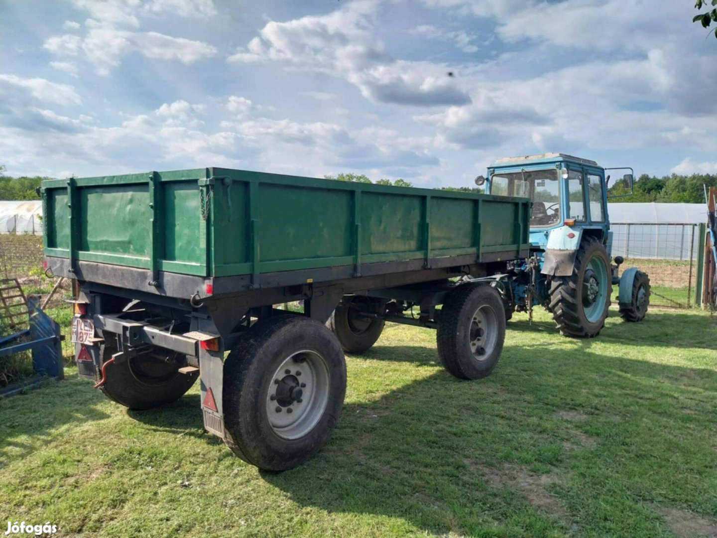 MTZ82 traktor és Mbp6.5 pótkocsi
