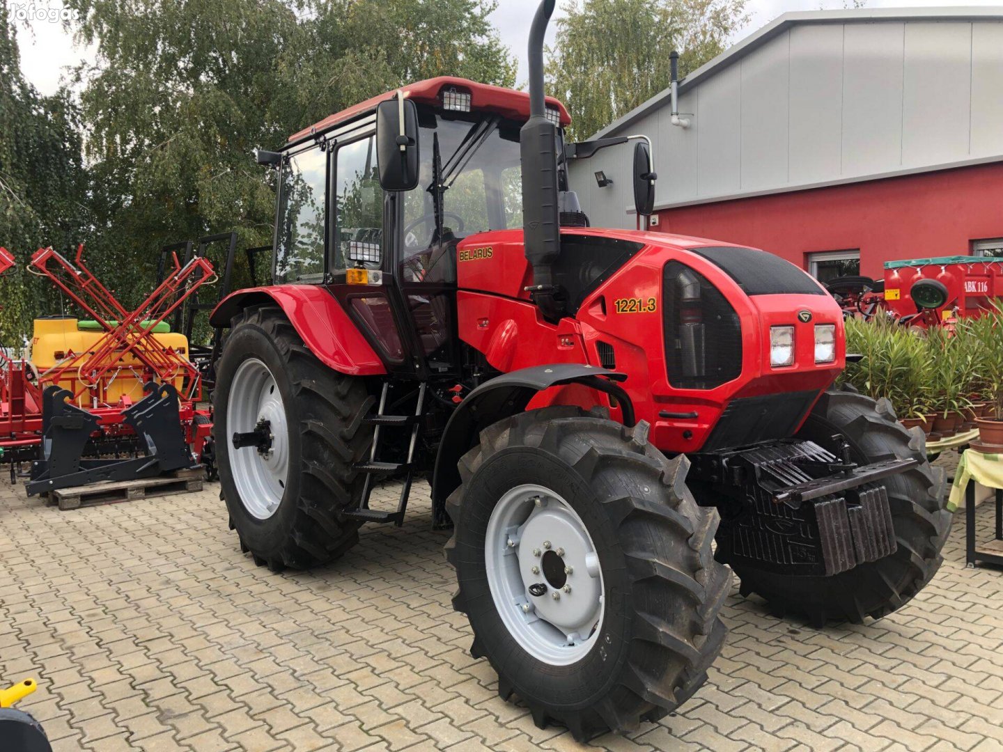 MTZ-1221.3 hagyományos új traktor készletről !